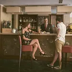 Artemis Hotel