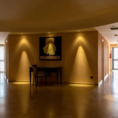 Hotell Artemis 4*