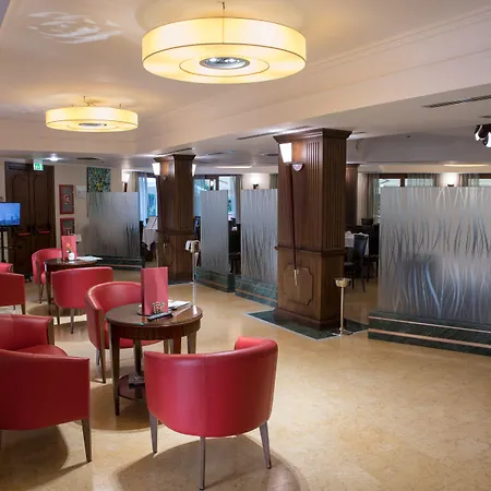 Artemis Отель Чефалу