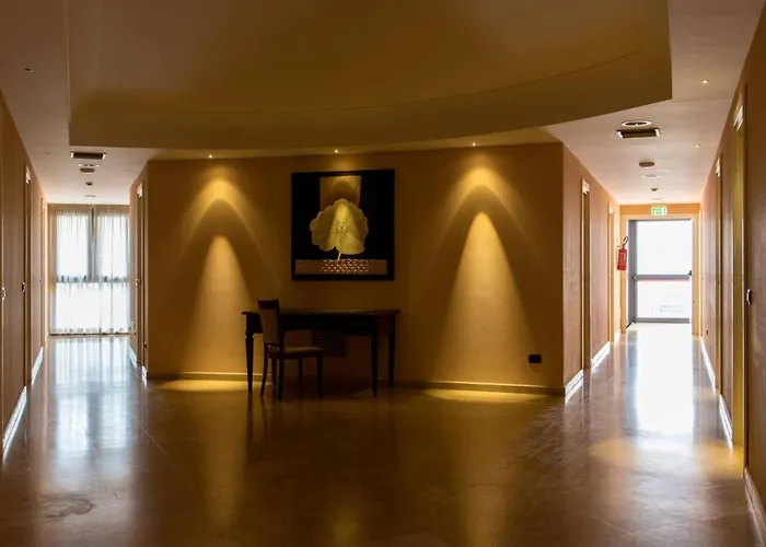 Отель Artemis 4*